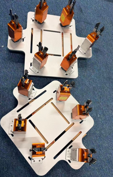 Dao cắt, jig gắp, kẹp gate tự động